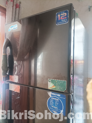 একটি ৪৮৬ লিটার এর Walton  Fridge বিক্রি হবে।